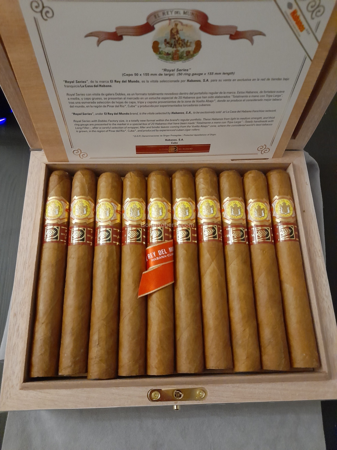 El Rey del Mundo Royal Series 2023 Luxury boîte nature box of 20 cigars ...