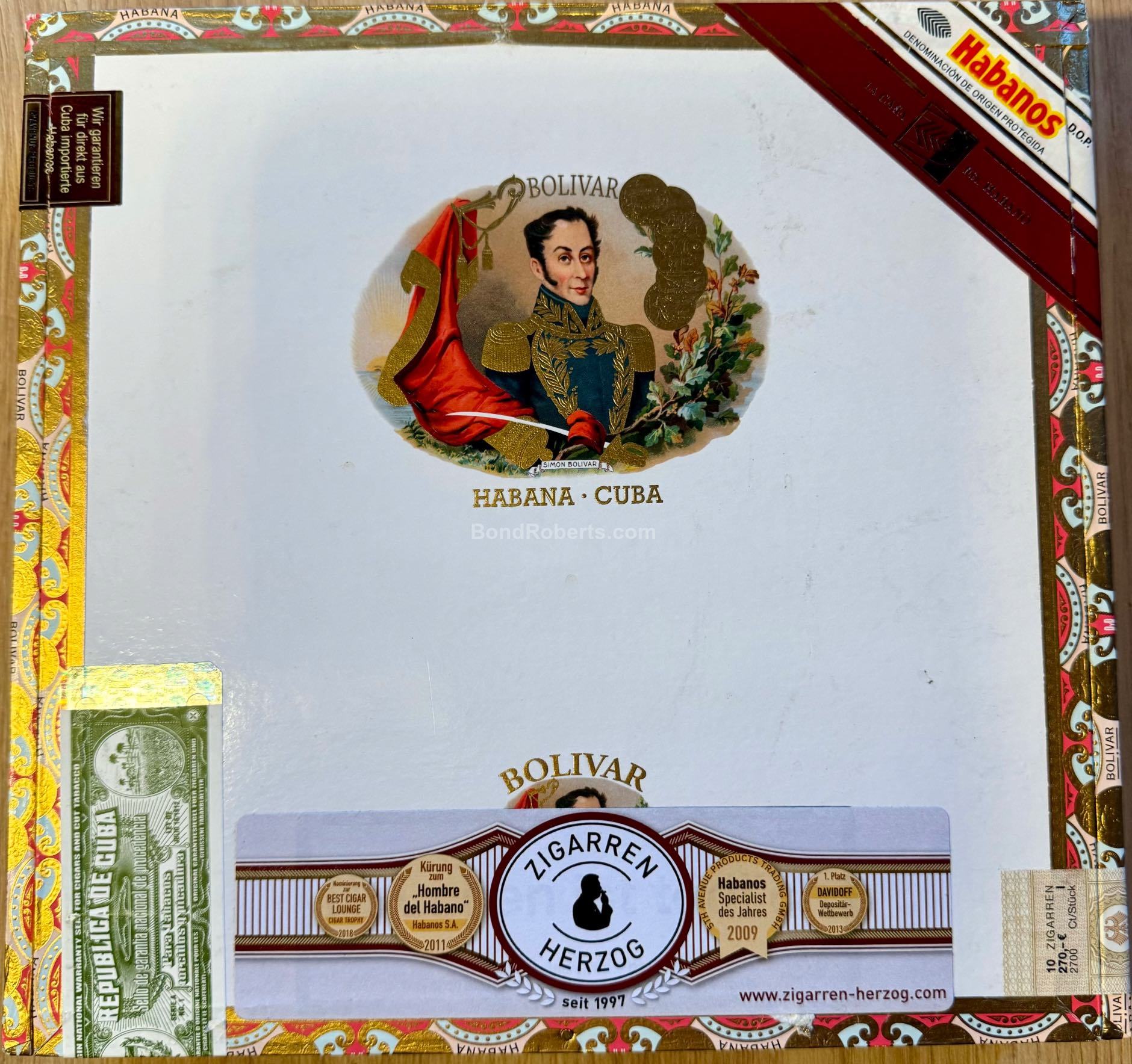 Bolívar New Gold Medal LCDH Exclusivo 2023 Dress box of 10 cigars in gold foil. 25281