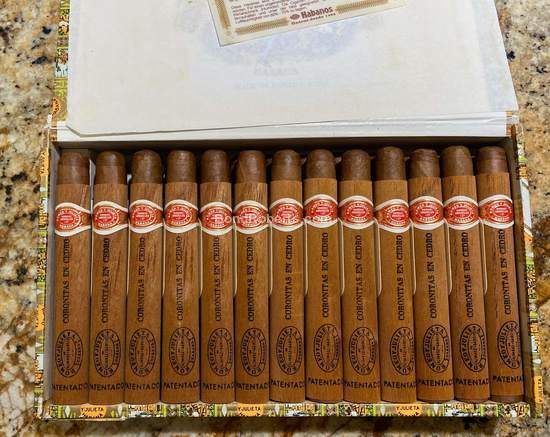 Romeo y Julieta Coronitas en Cedro 2004